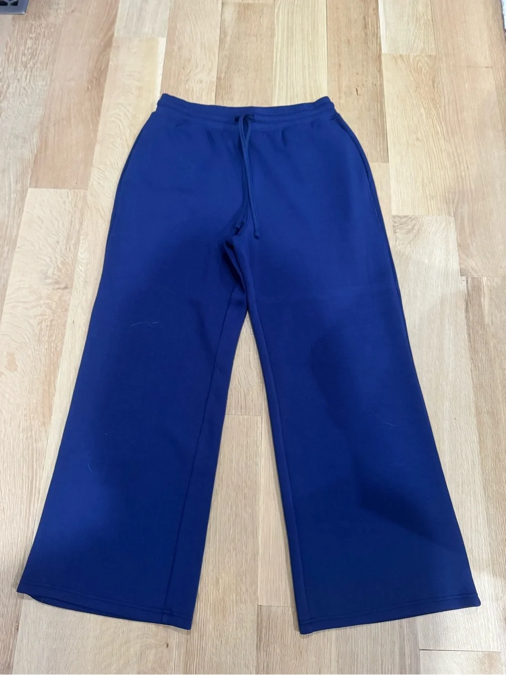 Women's Navy Knit Vest & Jogger Set